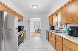 6925 Halifax Ave N, Brooklyn Center, MN 55429 - Photo 9