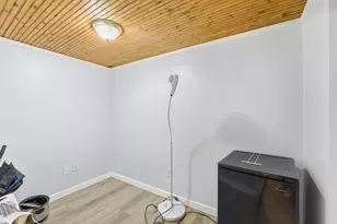 6925 Halifax Ave N, Brooklyn Center, MN 55429 - Photo 19