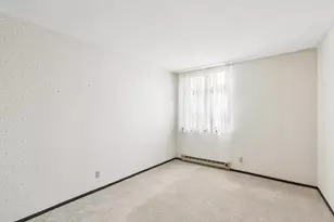 1181 Edgcumbe Rd, Saint Paul, MN 55105 - Photo 13