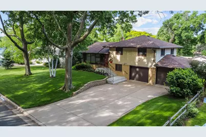 518 12th Avenue NW, New Brighton, MN 55112 - Photo 3
