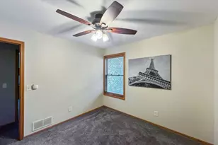 1602 Woodstone Dr, Victoria, MN 55386 - Photo 9
