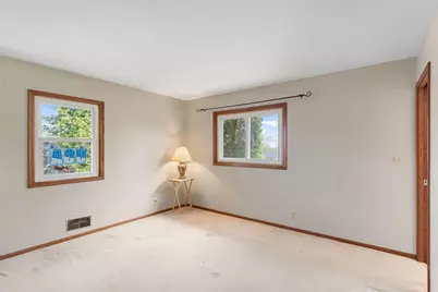 9908 Oxborough Road, Bloomington, MN 55437 - Photo 21