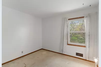9908 Oxborough Road, Bloomington, MN 55437 - Photo 27