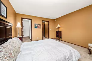 10451 Greenbrier Rd, Minnetonka, MN 55305 - Photo 13