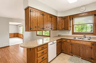 636 Pamela Pl, Owatonna, MN 55060 - Photo 9