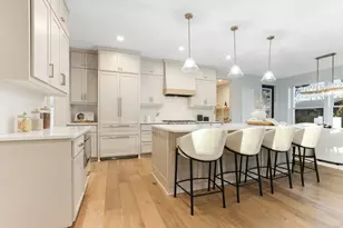 5609 Heather Ln, Edina, MN 55436 - Photo 7