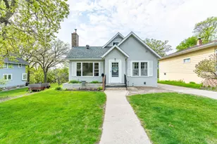 607 W Summit Ave, Fergus Falls, MN 56537 - Photo 3