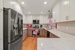 2203 Lakeaires Blvd, White Bear Lake, MN 55110 - Photo 9