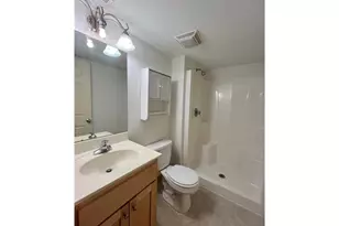 1875 Garden Way, Saint Paul, MN 55119 - Photo 7