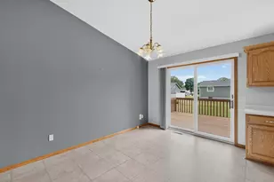 919 Sycamore St, Lake City, MN 55041 - Photo 9