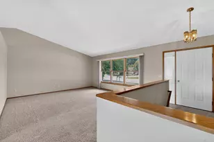919 Sycamore St, Lake City, MN 55041 - Photo 7