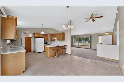 919 Sycamore Street, Lake City, MN 55041 - Photo 11