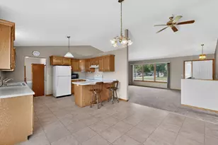 919 Sycamore St, Lake City, MN 55041 - Photo 11