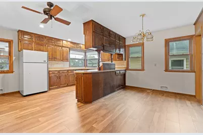 145 6th Street NW, Plainview, MN 55964 - Photo 5