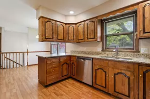 1559 McCarthy Rd, Eagan, MN 55121 - Photo 5