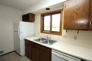 2525 Stockinger Dr, Saint Cloud, MN 56303 - Photo 7