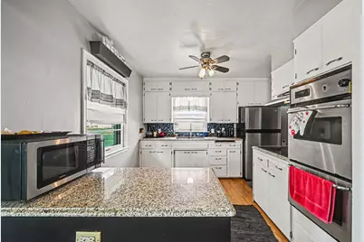 213 King Street W, Saint Paul, MN 55107 - Photo 11