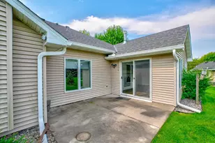 2611 Parkview Dr, White Bear Lake, MN 55110 - Photo 47