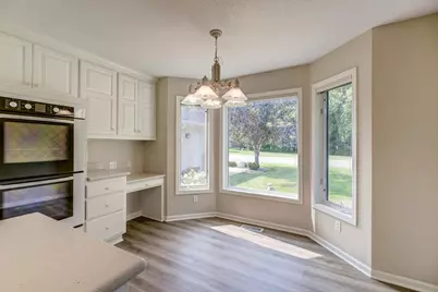 2611 Parkview Drive, White Bear Lake, MN 55110 - Photo 7