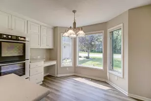 2611 Parkview Dr, White Bear Lake, MN 55110 - Photo 7