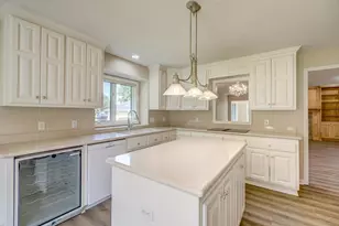 2611 Parkview Dr, White Bear Lake, MN 55110 - Photo 11