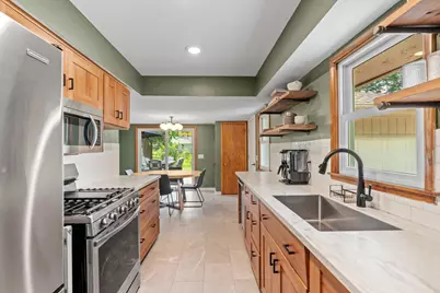 10916 Ewing Avenue S, Bloomington, MN 55431 - Photo 9