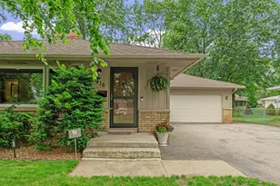 10916 Ewing Ave S, Bloomington, MN 55431 - Photo 35