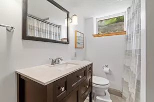 10916 Ewing Ave S, Bloomington, MN 55431 - Photo 31