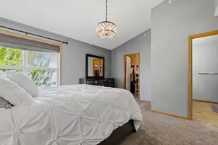 407 Lookout Pl NE, Columbia Heights, MN 55421 - Photo 15