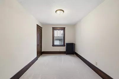 934 Central Avenue W, Saint Paul, MN 55104 - Photo 11