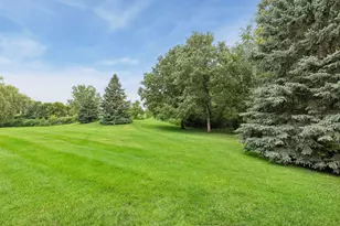 10426 Eagle Pointe Cir, Woodbury, MN 55129 - Photo 43