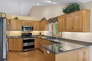 10426 Eagle Pointe Cir, Woodbury, MN 55129 - Photo 17