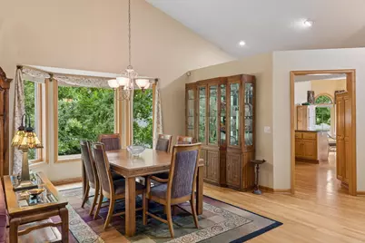 10426 Eagle Pointe Circle, Woodbury, MN 55129 - Photo 9
