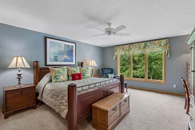 10426 Eagle Pointe Circle, Woodbury, MN 55129 - Photo 25