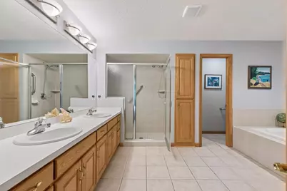 10426 Eagle Pointe Circle, Woodbury, MN 55129 - Photo 27