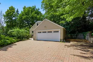 851 County Rd C E, Maplewood, MN 55109 - Photo 3
