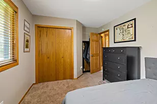 2401 Hydram Ave N, Oakdale, MN 55128 - Photo 23