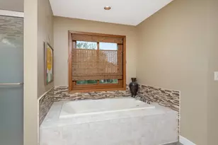 18511 Maple Leaf Dr, Eden Prairie, MN 55346 - Photo 43