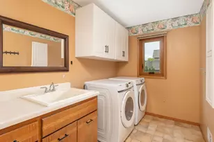 18511 Maple Leaf Dr, Eden Prairie, MN 55346 - Photo 37