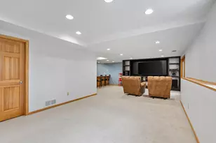 9882 Purgatory Rd, Eden Prairie, MN 55347 - Photo 21