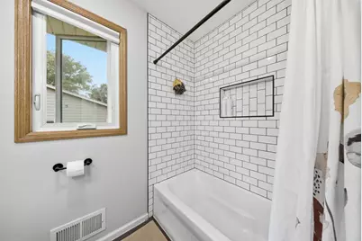 2744 Chisholm Avenue, North Saint Paul, MN 55109 - Photo 13