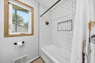 2744 Chisholm Ave, North Saint Paul, MN 55109 - Photo 13