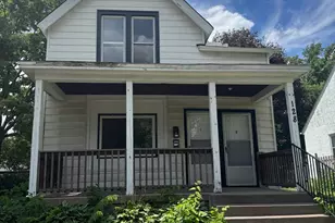 128 4th Ave S, South Saint Paul, MN 55075 - Photo 1