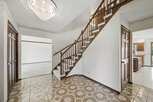 7419 Hyde Park Dr, Edina, MN 55439 - Photo 5