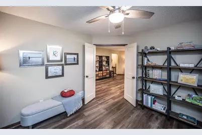 8619 Lake Riley Drive, Chanhassen, MN 55317 - Photo 33