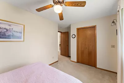 5241 Vera Cruz Avenue N, Crystal, MN 55429 - Photo 13