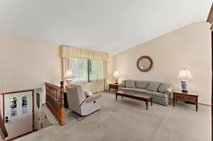 5241 Vera Cruz Ave N, Crystal, MN 55429 - Photo 3