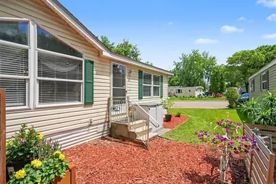5021 Wellington Avenue, Mounds View, MN 55112 - Photo 3