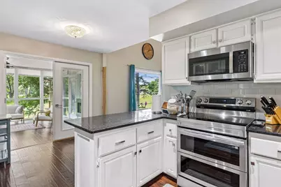 14315 Wedgeway Court, Eden Prairie, MN 55346 - Photo 7