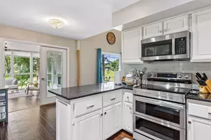 14315 Wedgeway Ct, Eden Prairie, MN 55346 - Photo 7